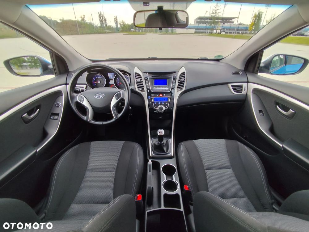 Hyundai i30 blue 1.4 Classic - 6