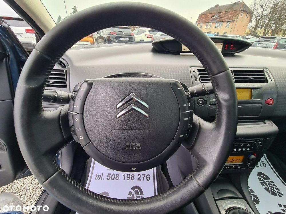 Citroën C4 1.6 HDi Impress - 16