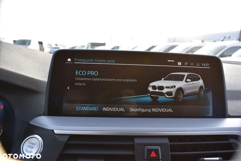 BMW X3 xDrive20i GPF Advantage - 37