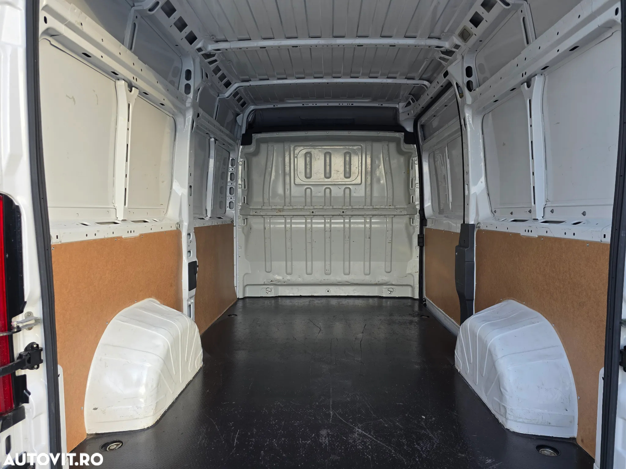 Peugeot Boxer L2H2 - 12