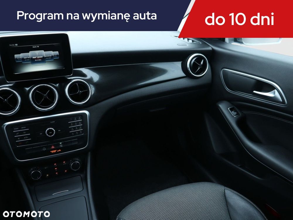 Mercedes-Benz CLA - 10