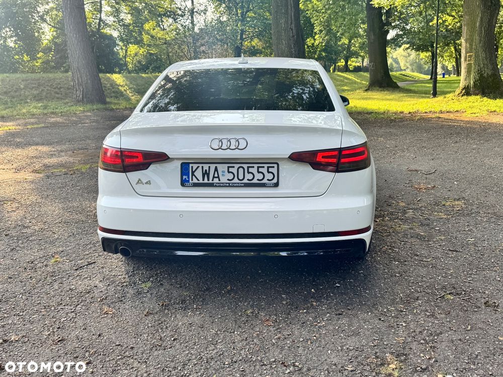 Audi A4 Limousine - 17