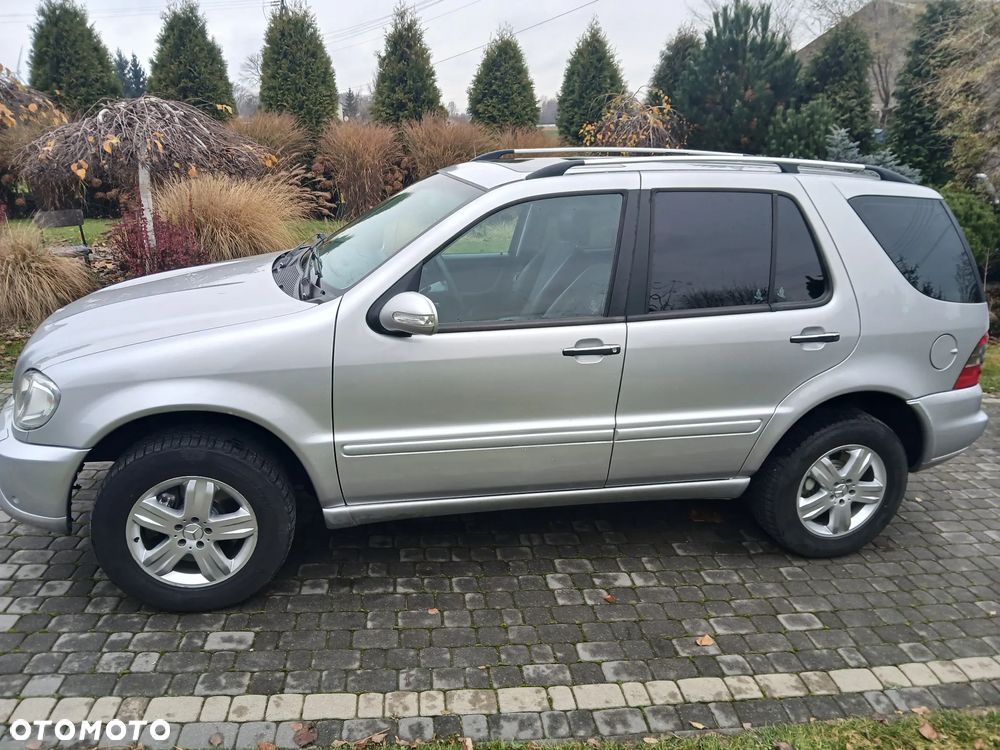 Mercedes-Benz ML - 10