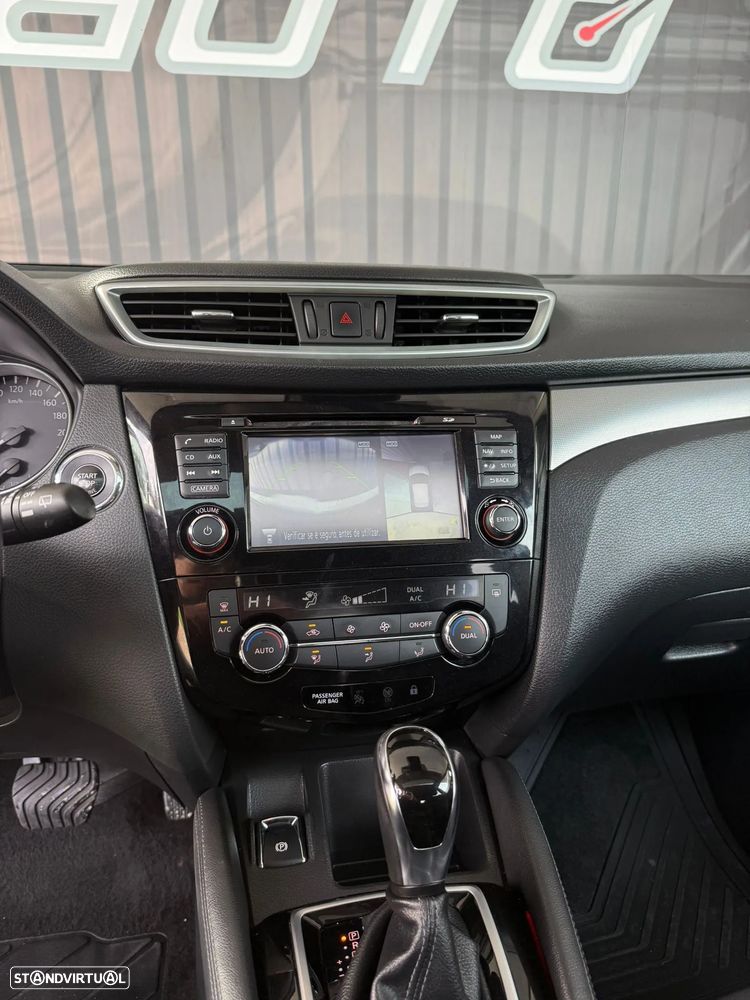 Nissan Qashqai 1.2 DIG-T N-Connecta 18 Xtronic - 26