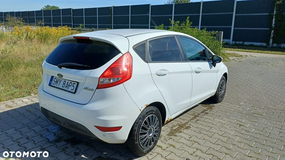 Ford Fiesta - 6