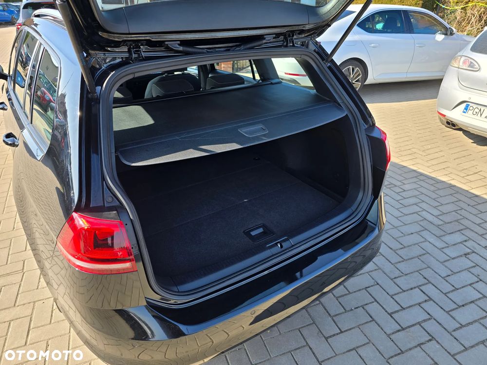 Volkswagen Golf - 18