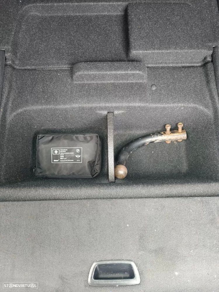 BMW 318 d M Sport - 12