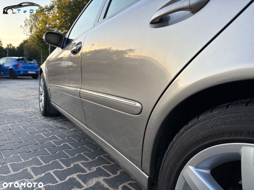 Mercedes-Benz Klasa E 500 4-Matic T Avantgarde - 12
