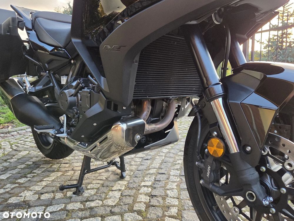 Honda NT - 28