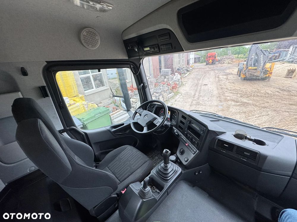 Mercedes-Benz Arocs - 16