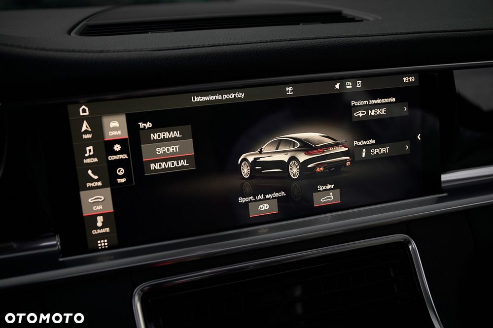 Porsche Panamera 4S Diesel Sport Turismo - 36