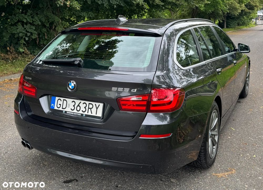 BMW Seria 5 525d xDrive - 8