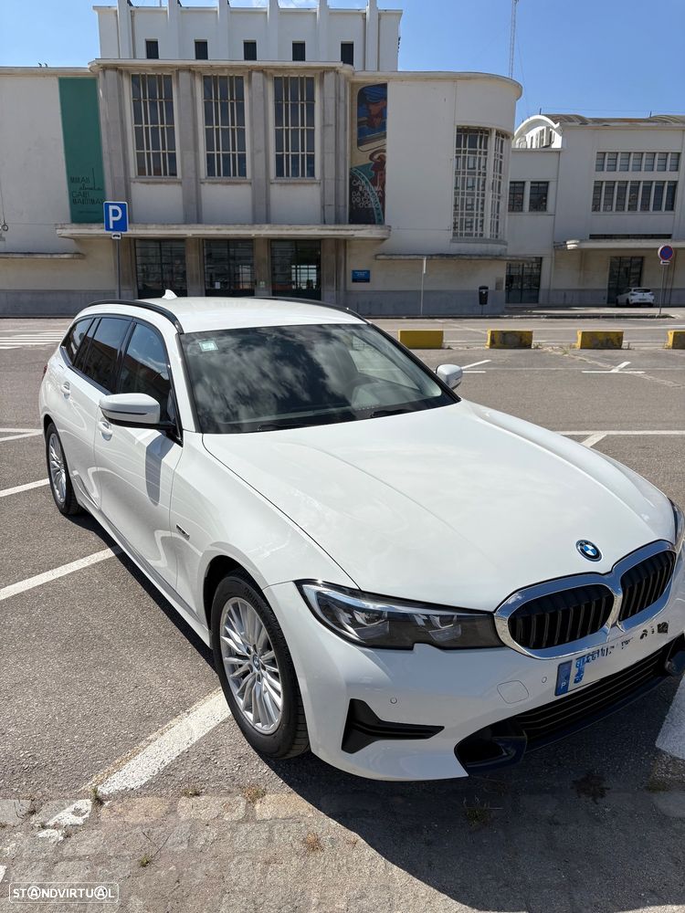 BMW 320 e Auto - 1