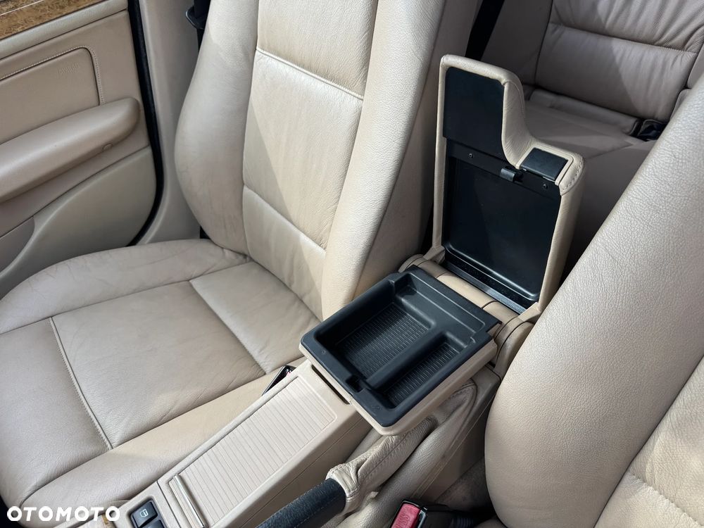 BMW Seria 3 318i Edition Exclusive - 23