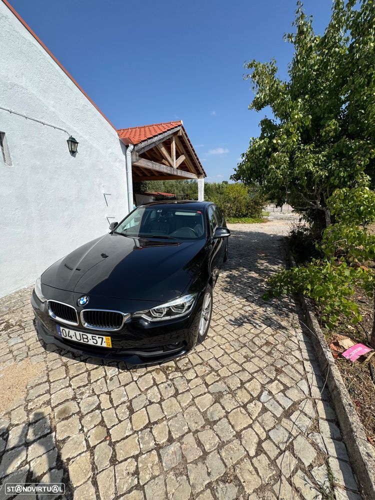 BMW 320 d Line Luxury Auto - 3