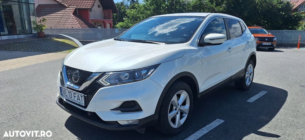Nissan Qashqai - 1