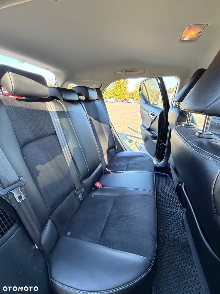 Lexus CT 200h F Sport Edition - 12