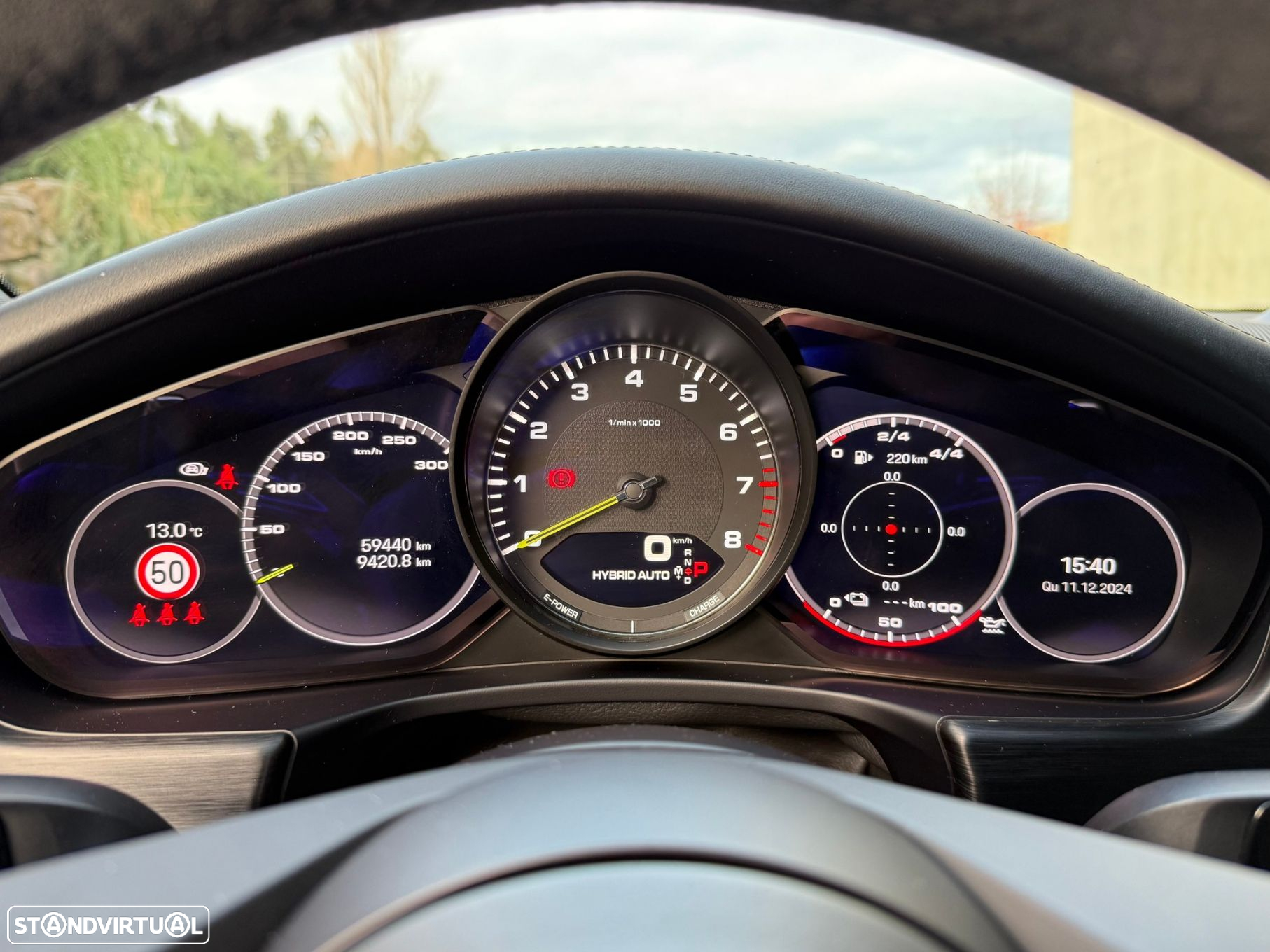 Porsche Panamera Sport Turismo 4 E-Hybrid Platinum Edition - 18
