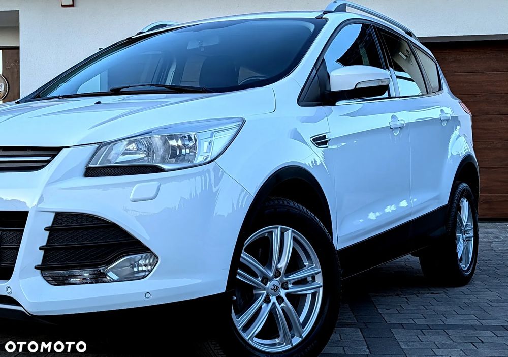 Ford Kuga 1.6 EcoBoost 2x4 Titanium - 21