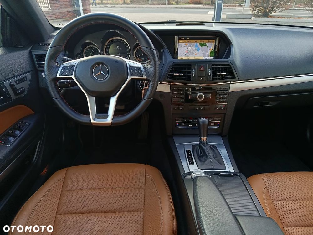 Mercedes-Benz Klasa E - 32