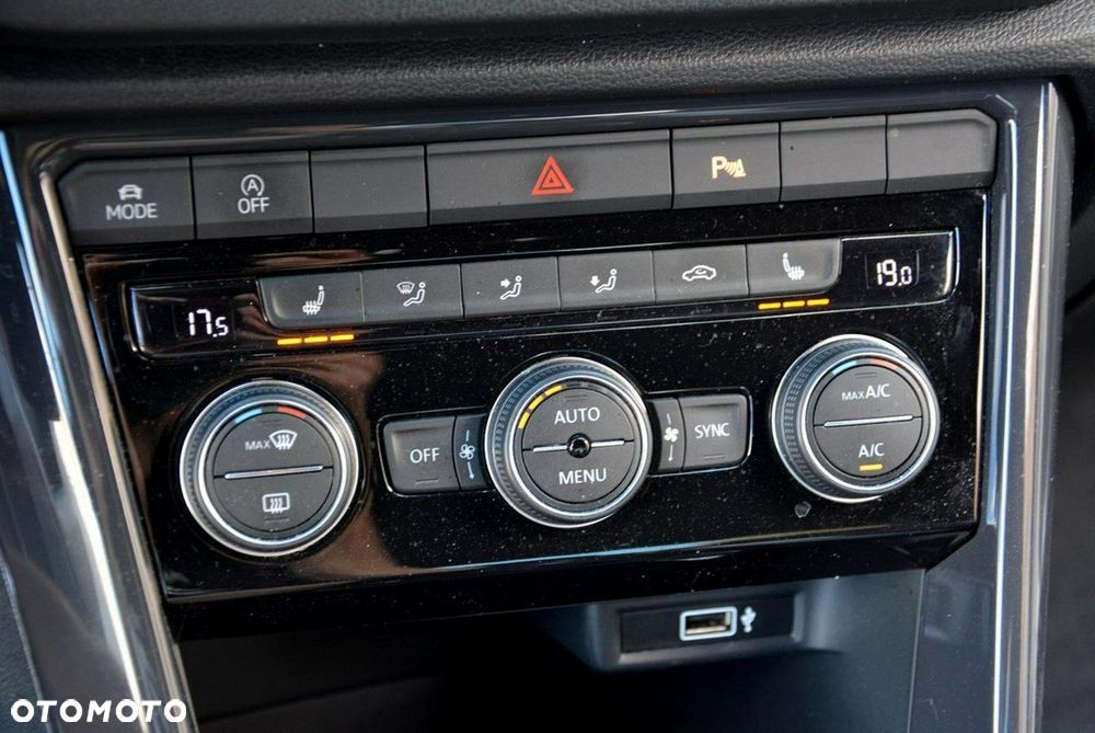 Volkswagen T-Roc 1.5 TSI Style - 31