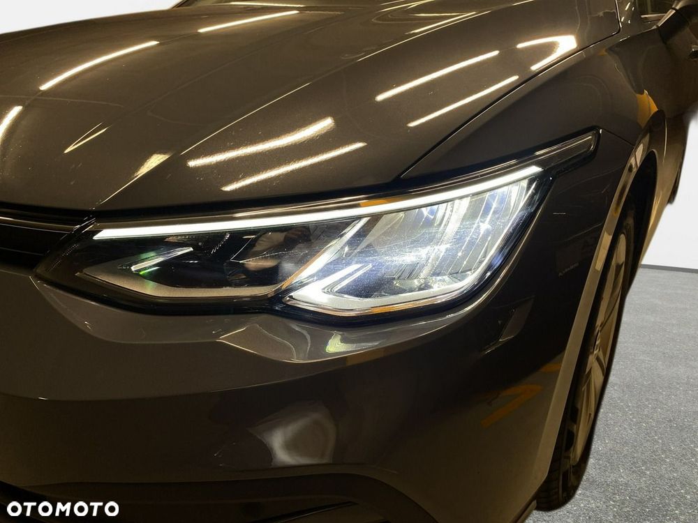 Volkswagen Golf - 10