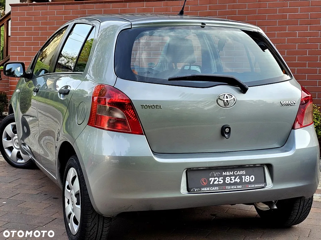 Toyota Yaris 1.3 VVT-i Sol - 13
