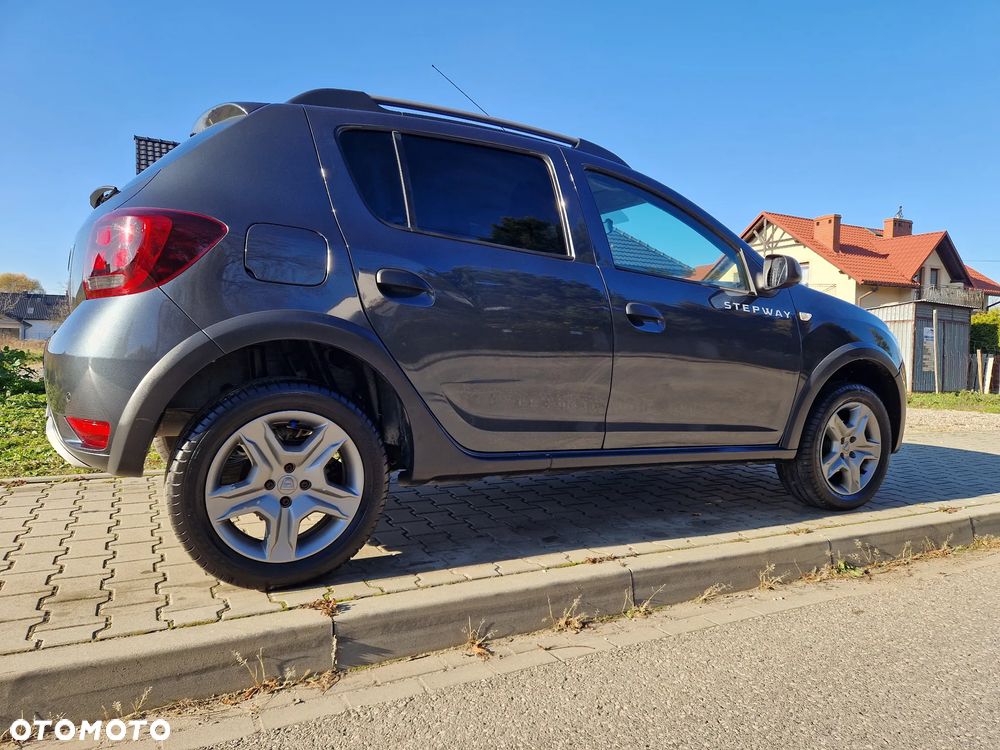 Dacia Sandero 0.9 TCe Laureate - 9