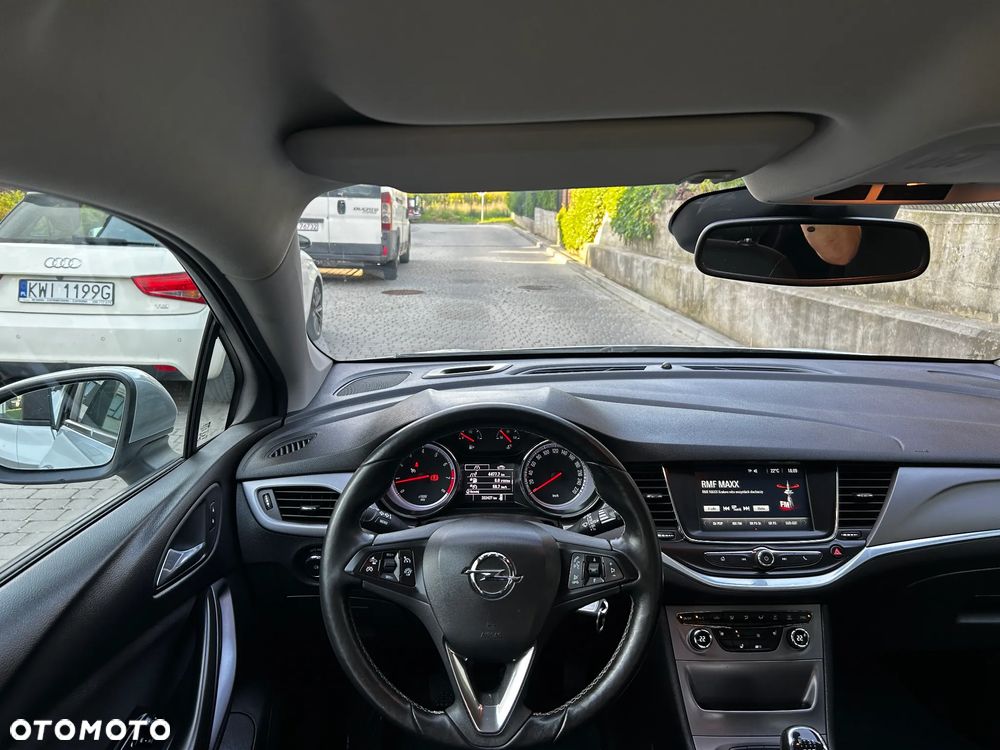 Opel Astra 1.4 Turbo Edition - 24
