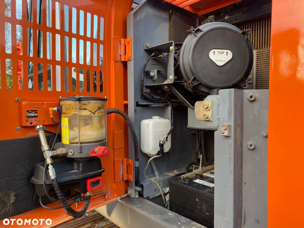 Hitachi ZX225USLC-3, 9100 MTH, PŁUG, RAMIĘ 3X ŁAMANE, Z NIEMIEC - 13
