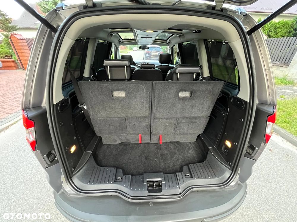 Ford Galaxy 2.2 TDCi Titanium - 26