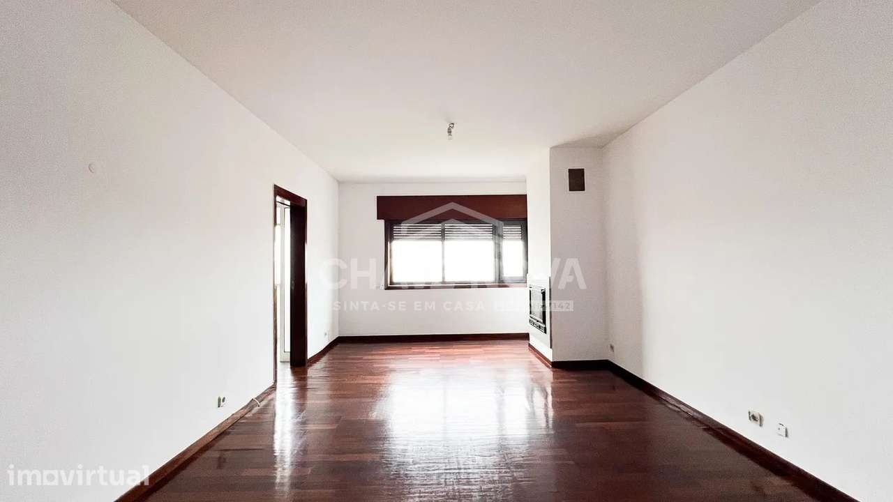 JD - Apartamento T2 Rio, Bem servido de transportes - Boa localização - Grande imagem: 5/17