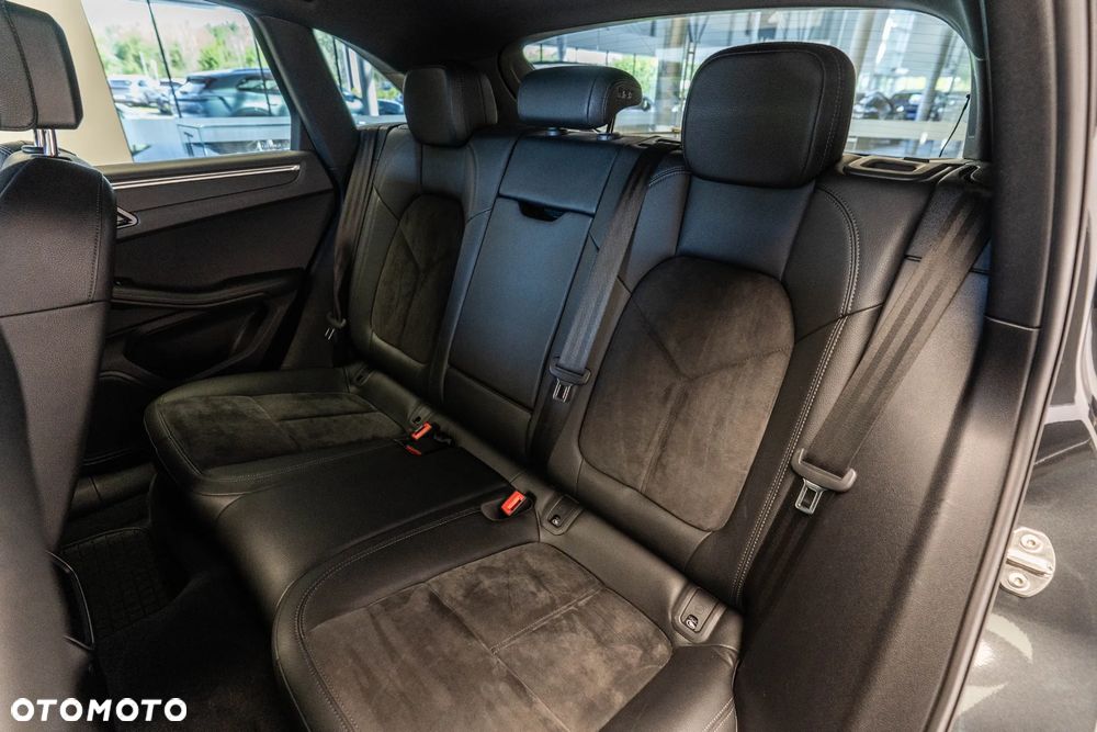 Porsche Macan - 32