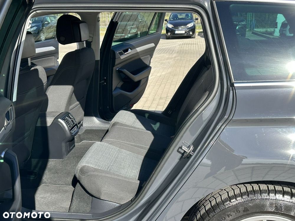 Volkswagen Passat Variant 2.0 TDI BMT Comfortline DSG - 12