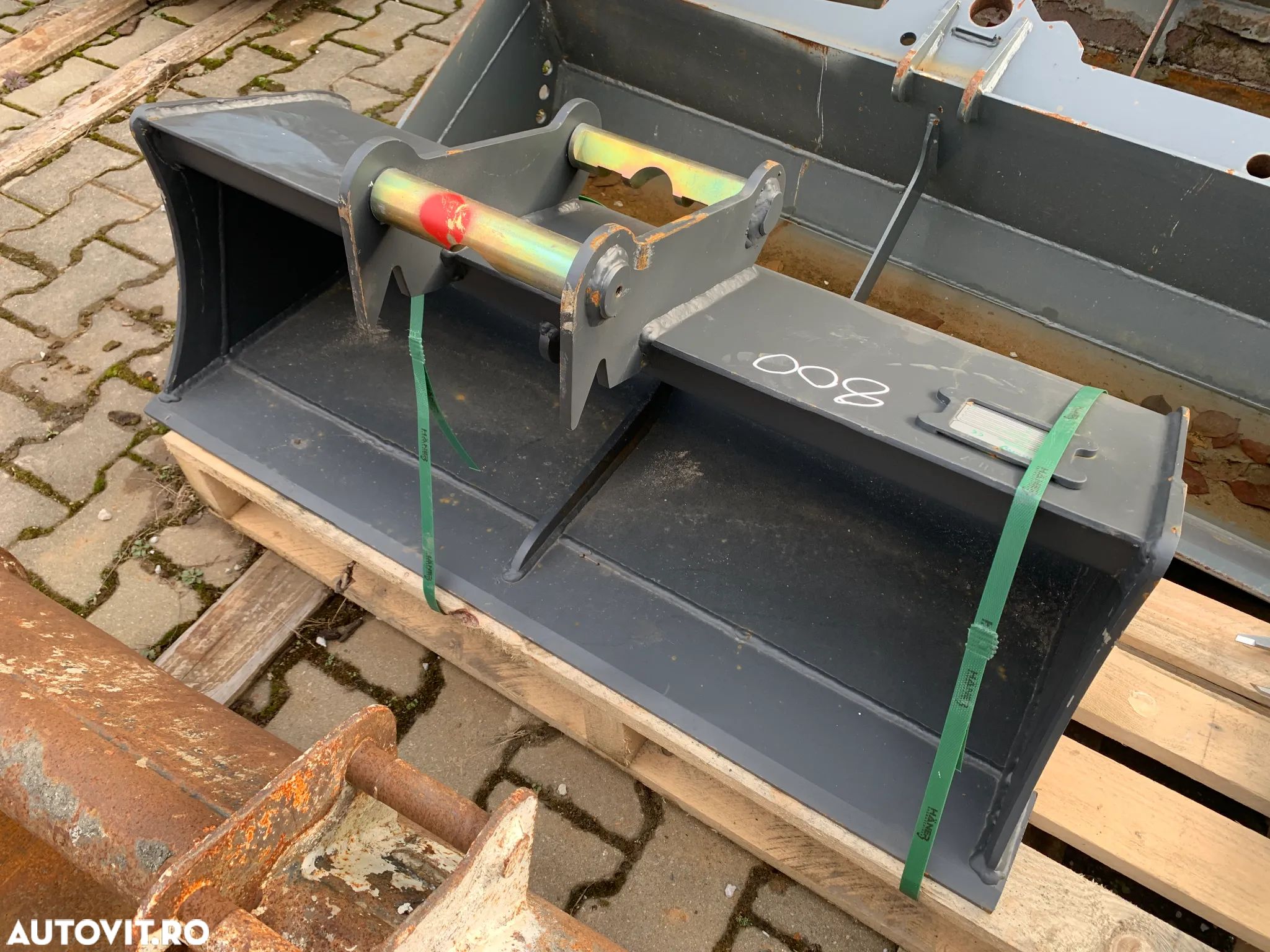 Cupa taluz noua miniexcavator MS03 de 3-5 tone - 1