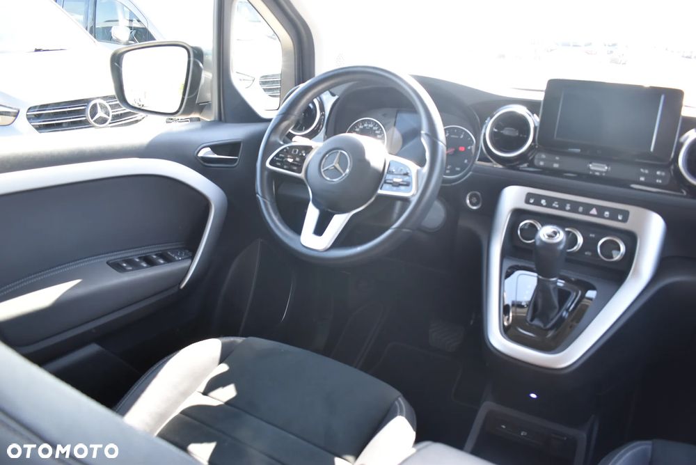 Mercedes-Benz Klasa T 180 d Progressive - 22