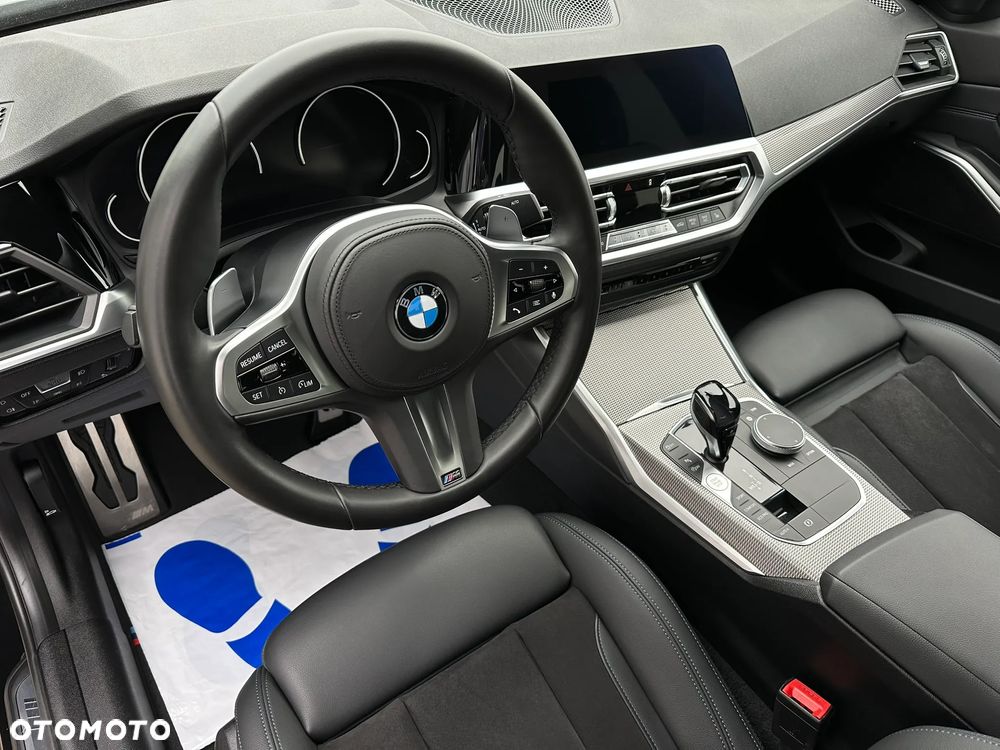 BMW Seria 3 320i xDrive M Sport - 21