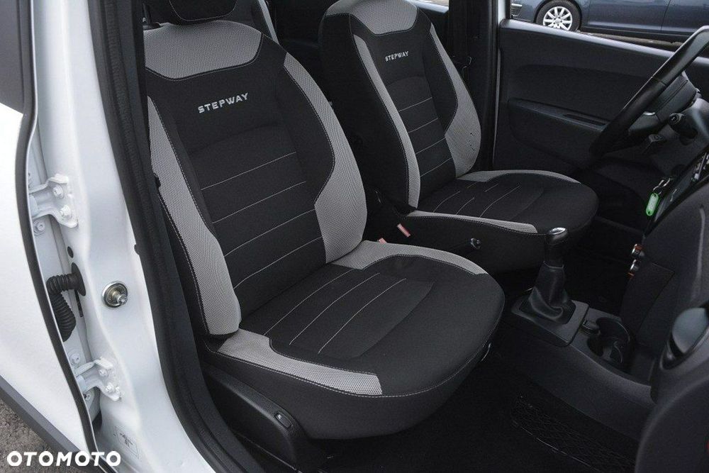 Dacia Lodgy 1.2 TCe Stepway - 19