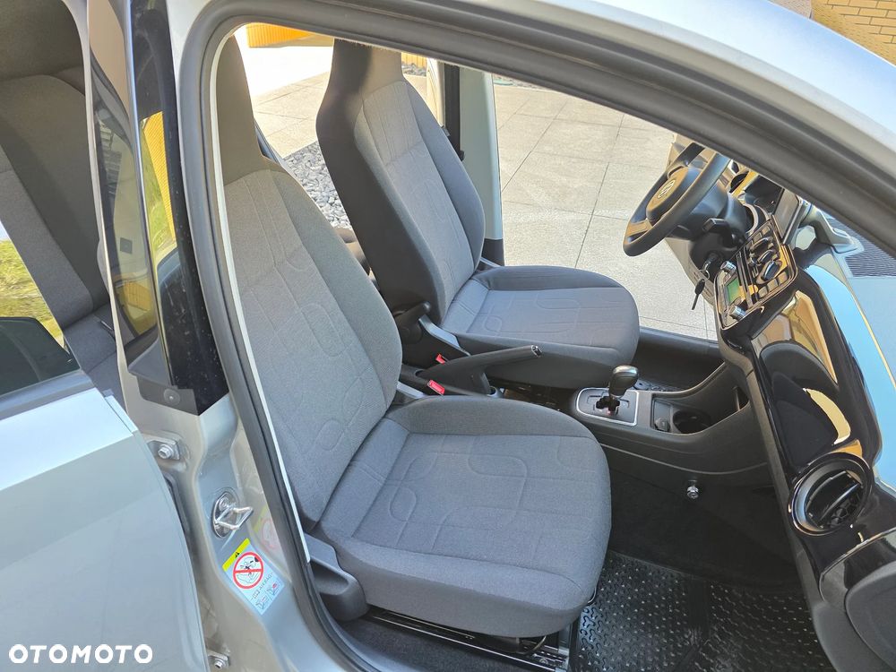 Volkswagen up! 1.0 move CityLine - 13