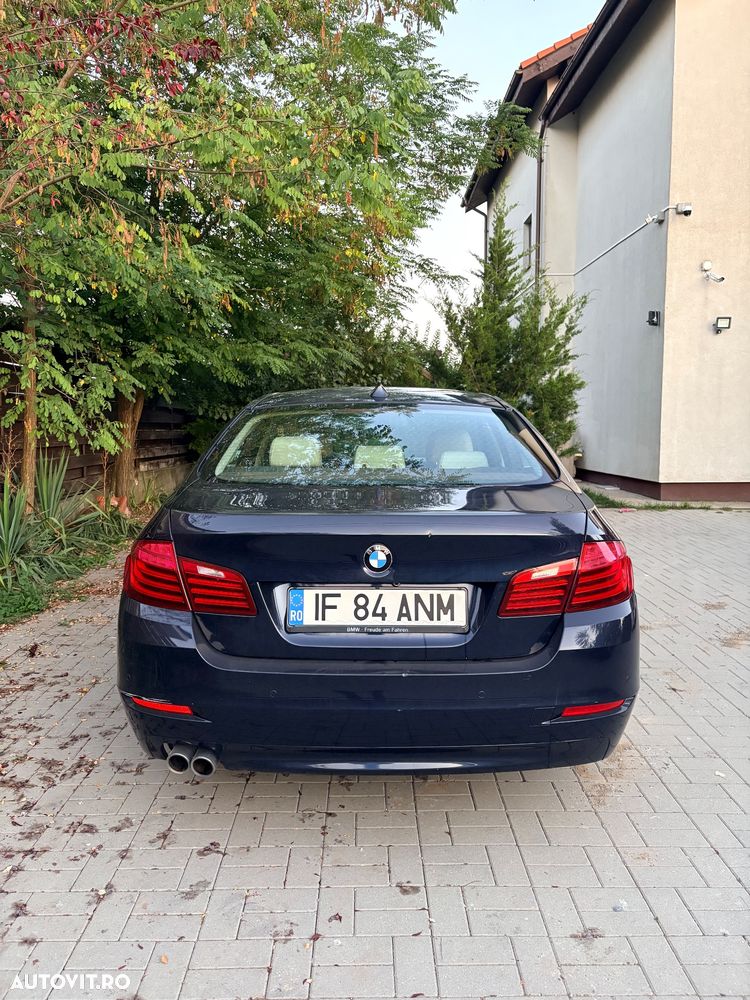 BMW Seria 5 525d Aut. Luxury Line - 3