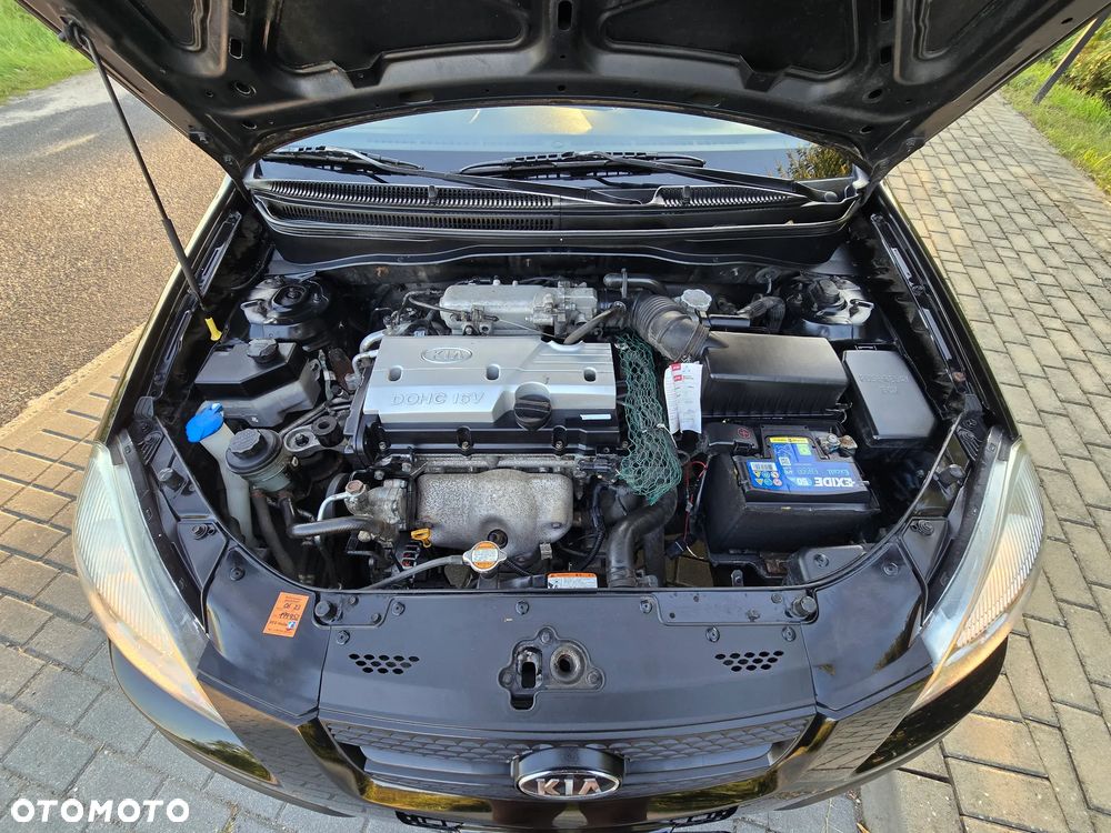 Kia Rio - 5