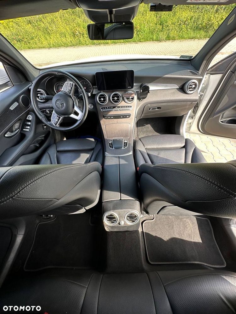Mercedes-Benz GLC Coupe 200 - 21