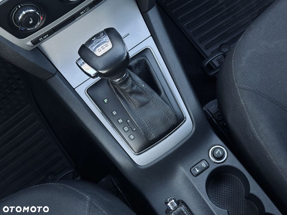 Skoda Octavia 2.0 TDI DPF DSG Elegance - 11