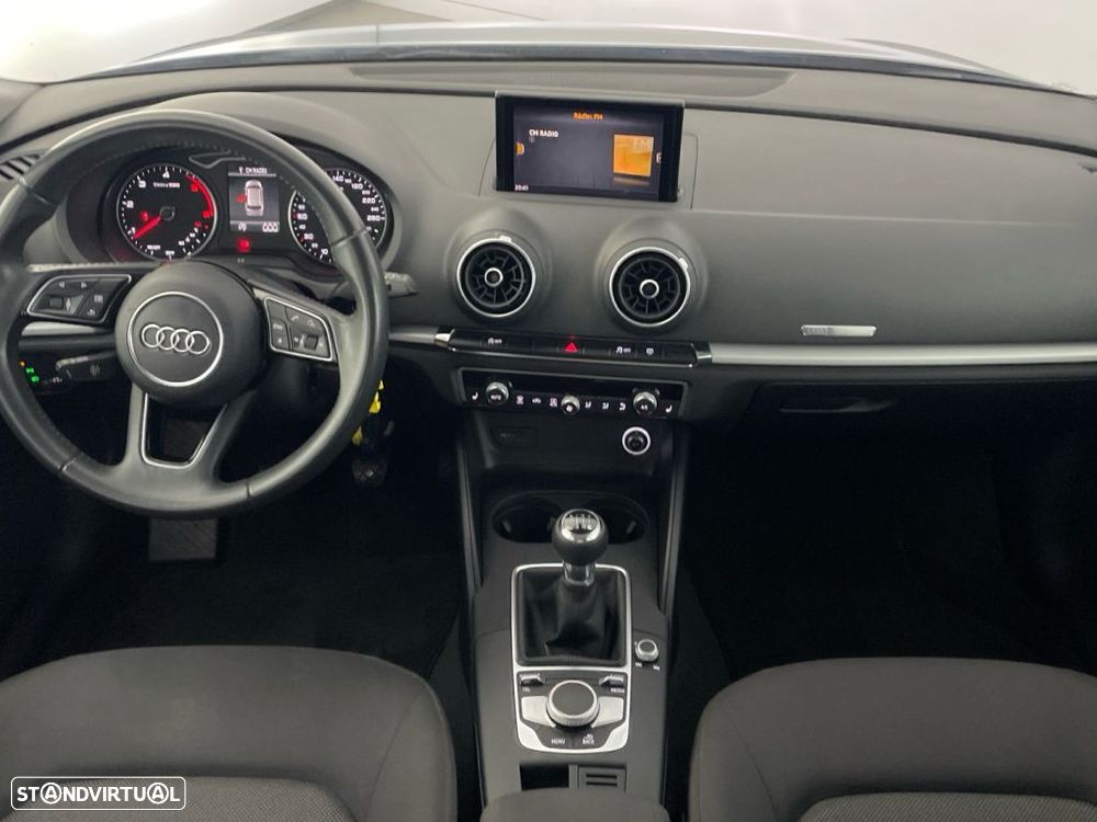 Audi A3 Sportback 1.6 TDI - 10