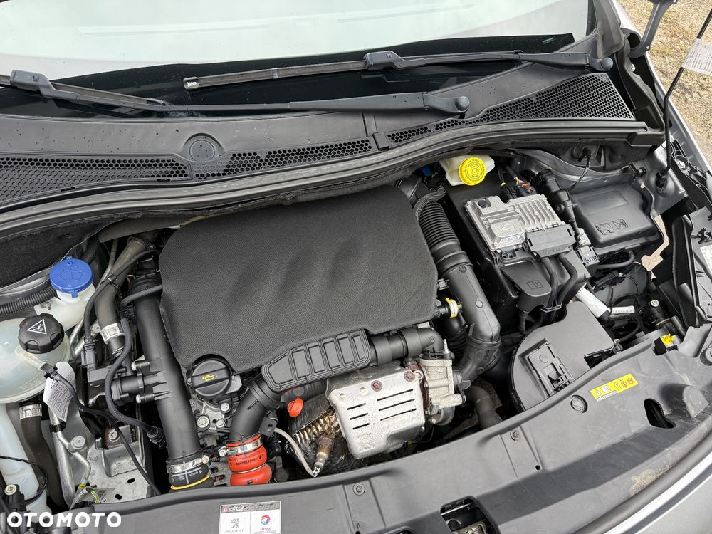 Peugeot 2008 1.2 Pure Tech GPF Allure S&S - 31