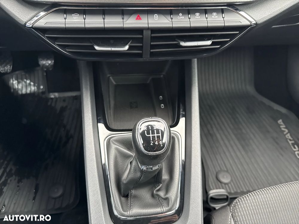 Skoda Octavia 1.5 TSI Ambition - 19