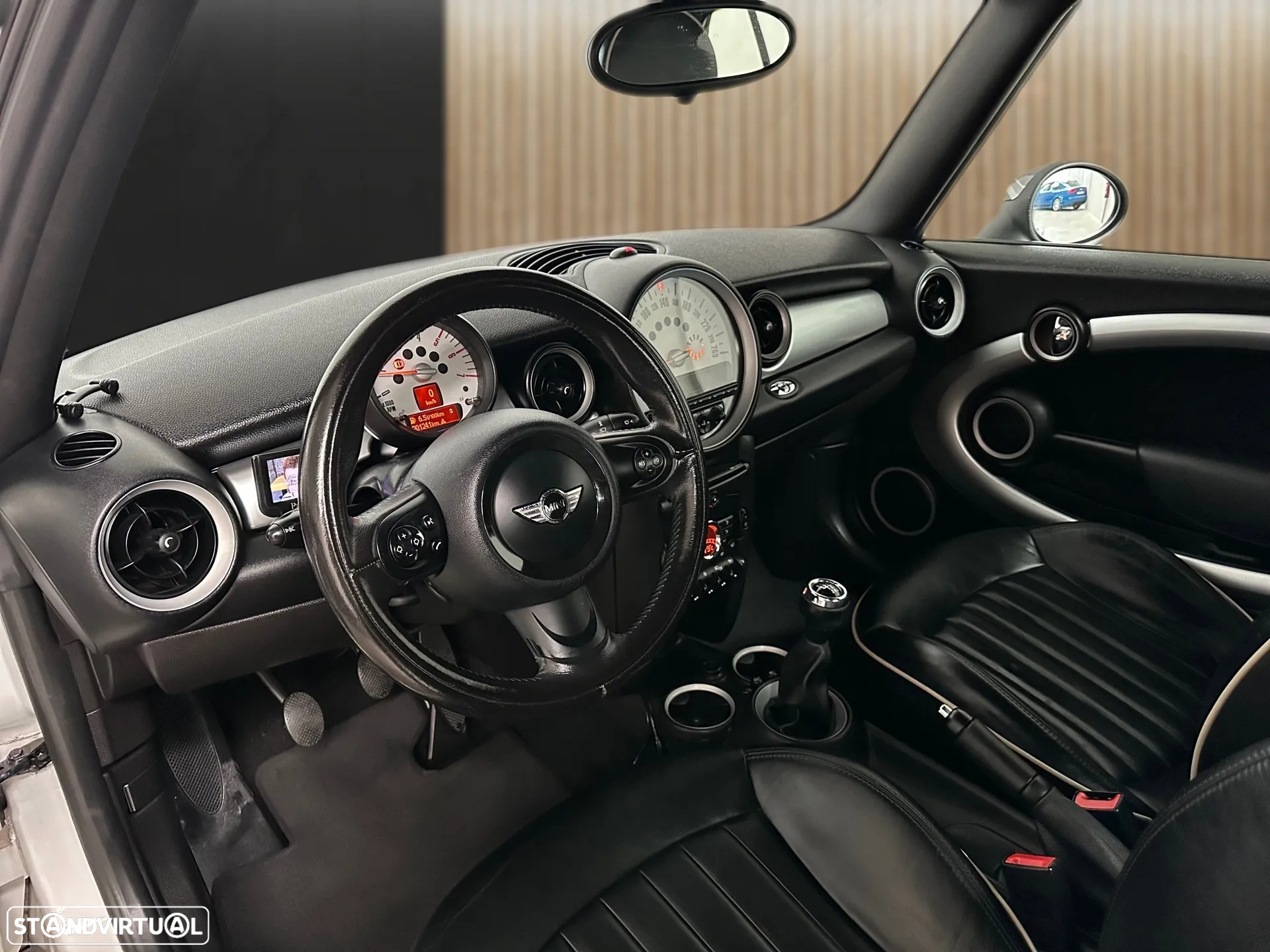 MINI Cabrio Cooper D - 8