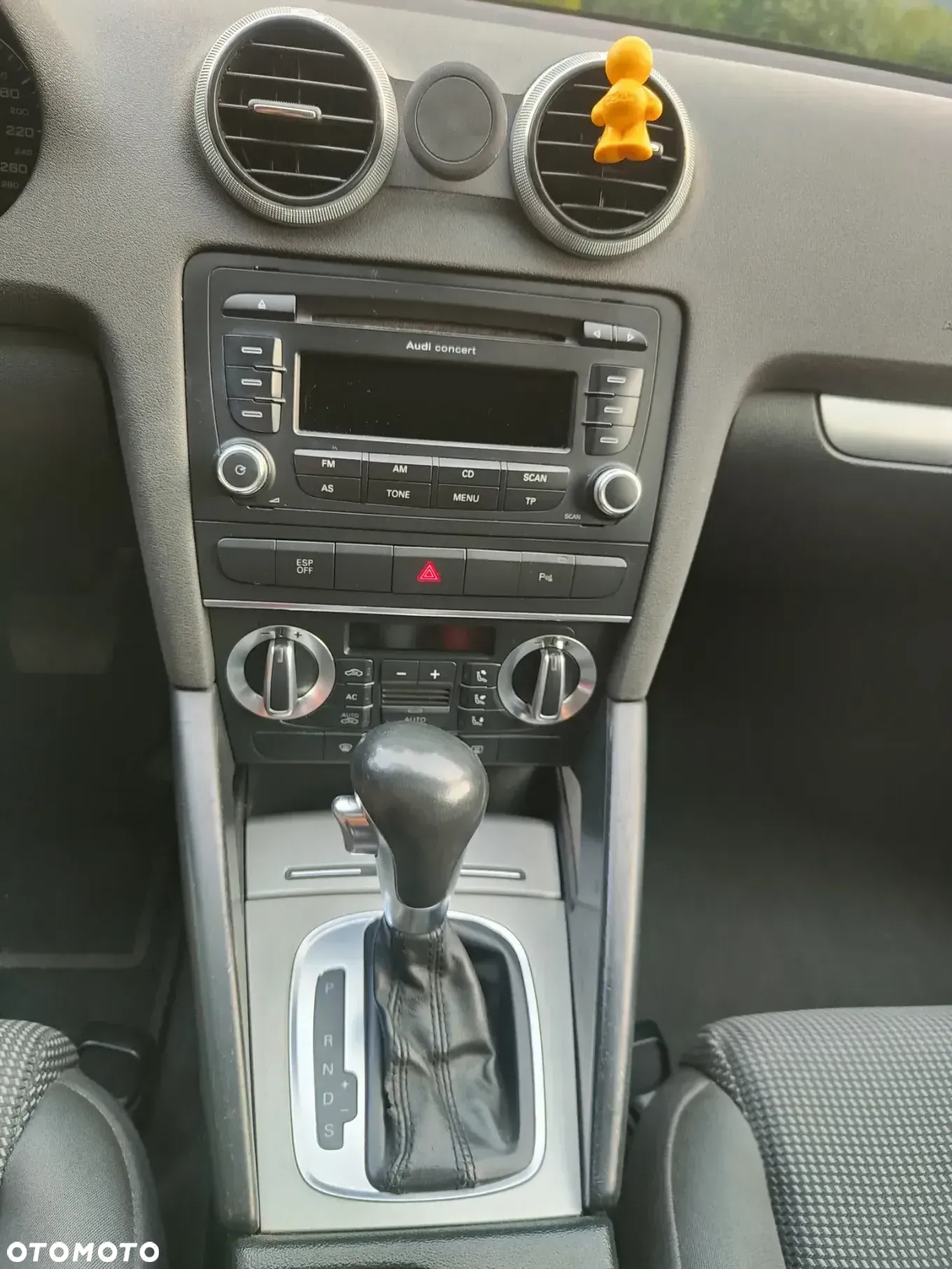 Audi A3 2.0 TDI DPF (DSG) S tronic Ambiente - 15
