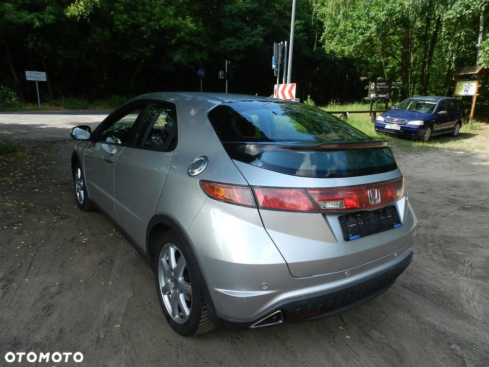 Honda Civic 1.8i-VTEC Executive - 4