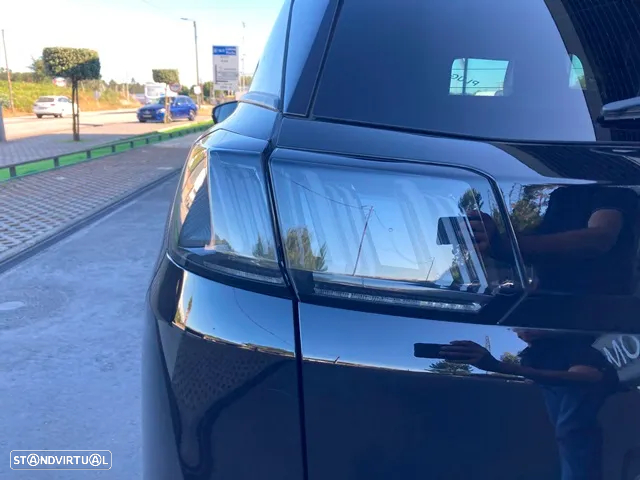Peugeot 3008 1.6 Hybrid4 GT e-EAT8 - 11